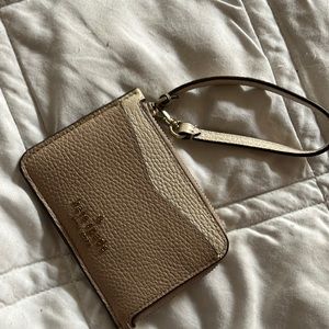 NWOT Kate spade wristlet